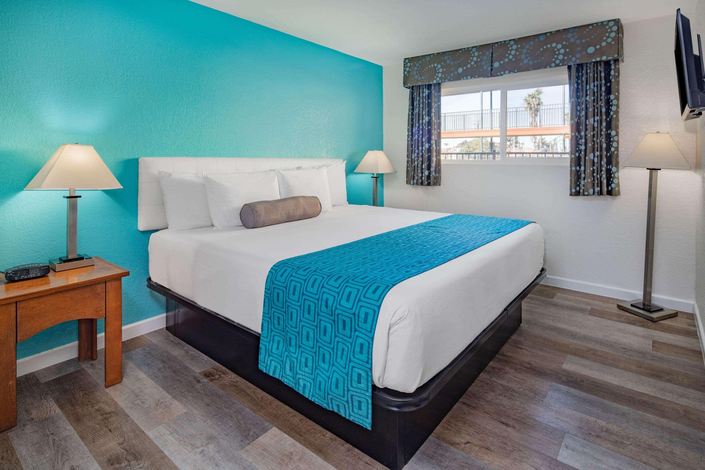 Howard Johnson Suites By Wyndham San Diego Chula Vista Bayfront Buitenkant foto